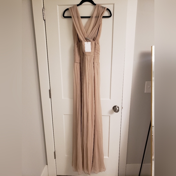 Dress - Picture 3 of 3